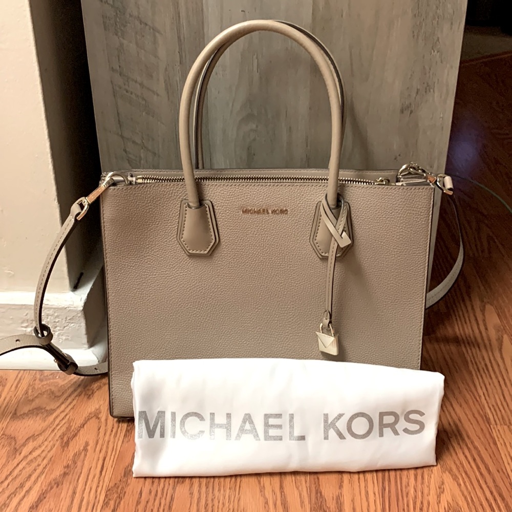 Michael Kors Mercer Accordion Tote